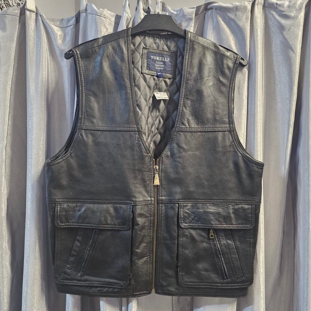 Vesta piele noua marimea M VES0001