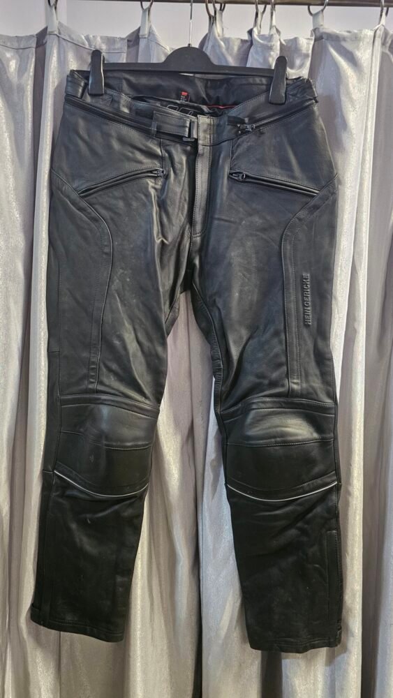 20260212_120714 Pantaloni piele Marimea 52 PPI0007