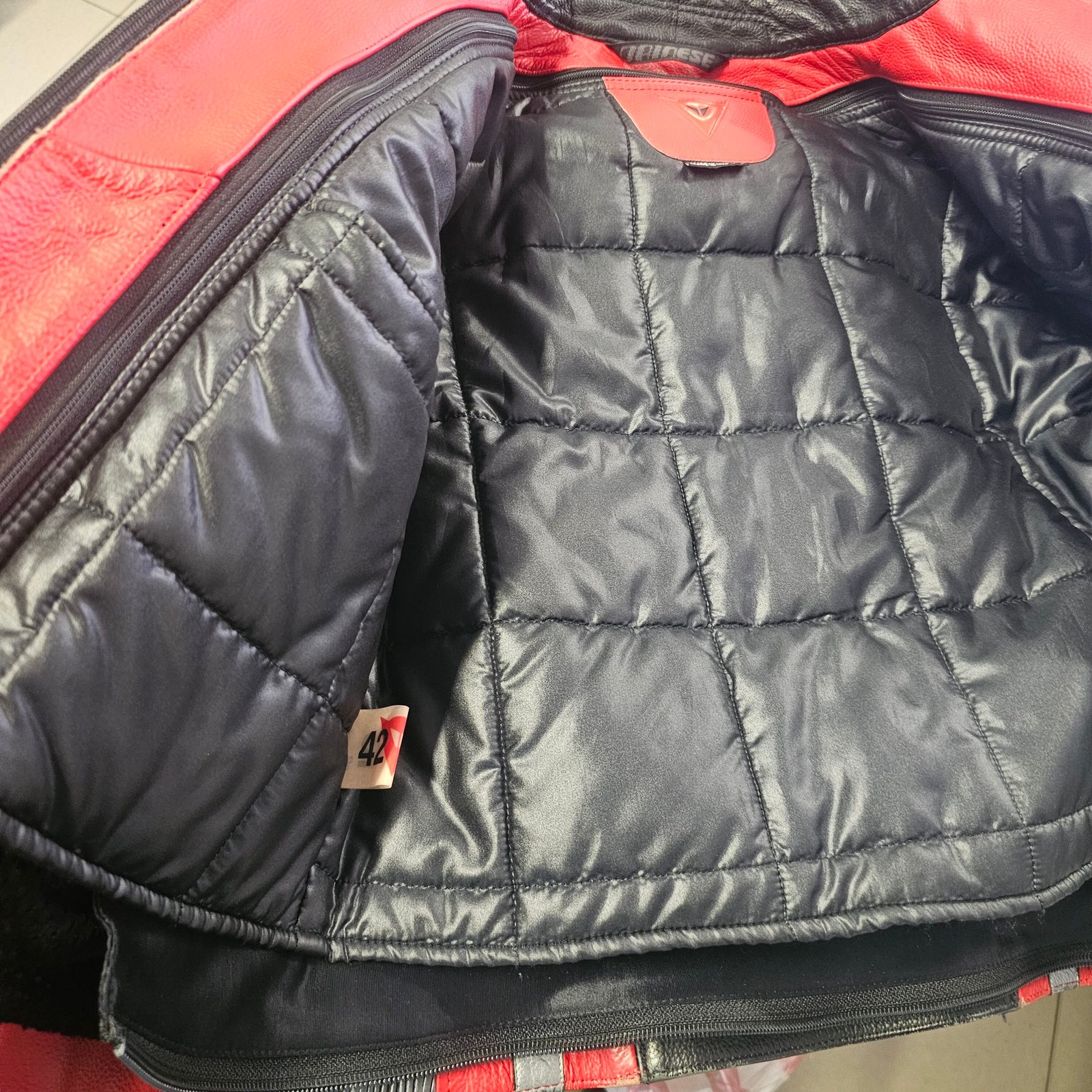 Geaca piele Dainese 42- XS GPI0015 4 Geaca piele Dainese 42- XS GPI0015 - imagine 4