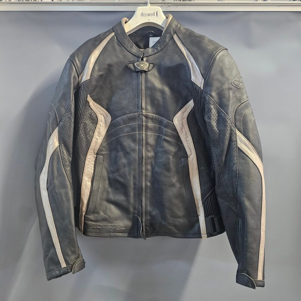 Geaca piele dama marimea XS GPI0021