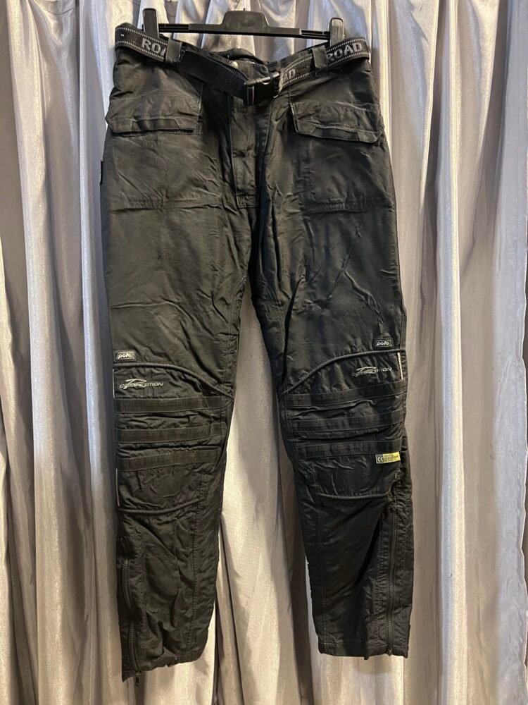 IMG_7996 Pantaloni moto mărimea 56 PTE0069