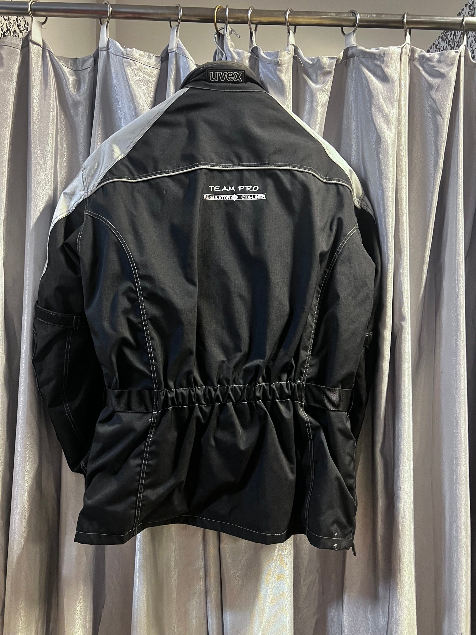 Geacă moto Uvex mărimea XL GTE0059 4 Geacă moto Uvex mărimea XL GTE0059 - imagine 4