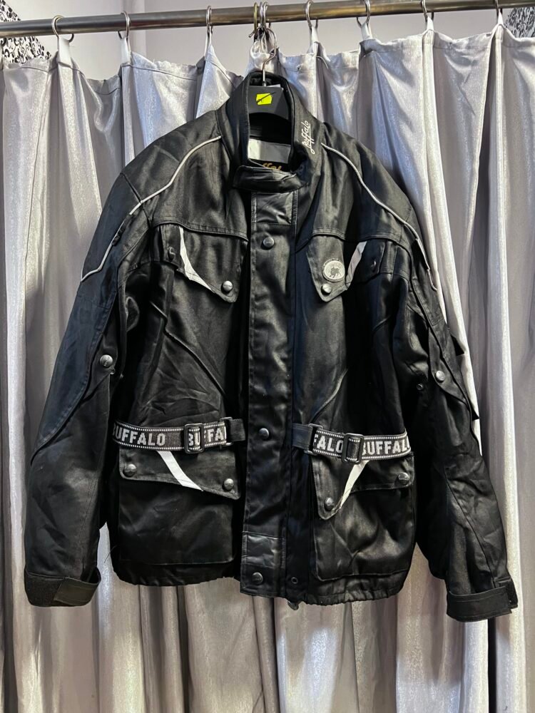 IMG_8411 Geacă moto mărimea XL GTE0083