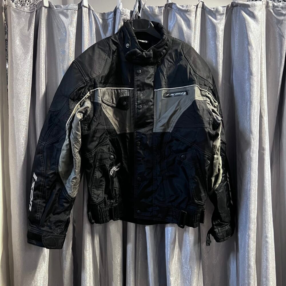 IMG_8677 Geacă moto mărimea M GTE0119