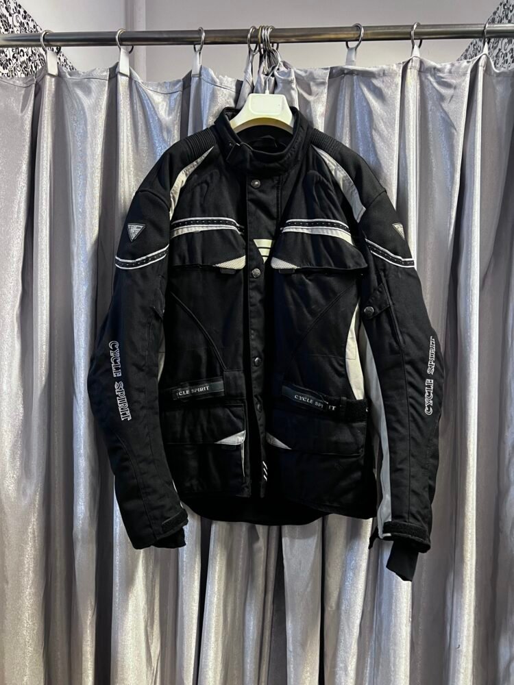 IMG_8689 Geacă moto mărimea L GTE0121