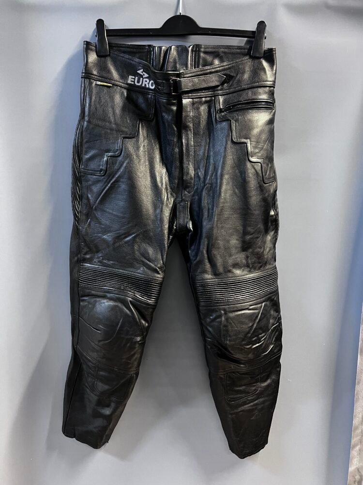 Pantaloni piele mărimea M-L PPI0016