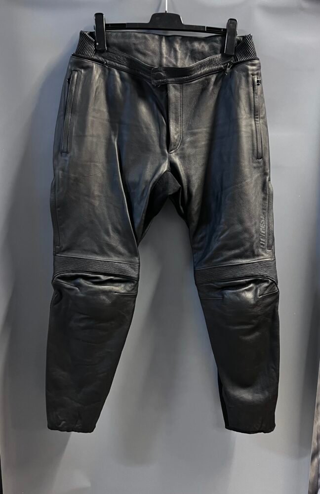 Pantaloni moto Dainese mărimea 56 PPI0031 2 Pantaloni moto Dainese mărimea 56 PPI0031 - imagine 2