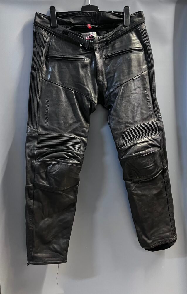 Pantaloni piele mărimea 58 PPI0042 2 Pantaloni piele mărimea 58 PPI0042 - imagine 2