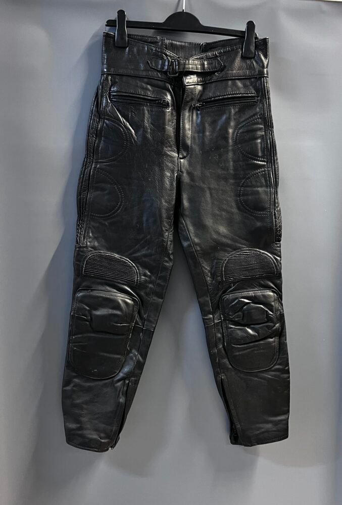 IMG_9169 Pantaloni piele mărimea 50 PPI0047