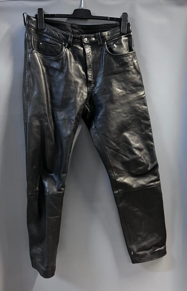 IMG_9237 Pantaloni piele mărimea 56 PPI0049