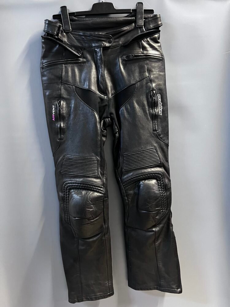 Pantaloni piele mărimea M PPI0053 2 Pantaloni piele mărimea M PPI0053 - imagine 2