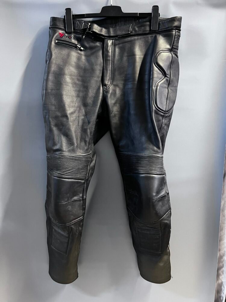IMG_9333 Pantaloni piele L-XL PPI0063