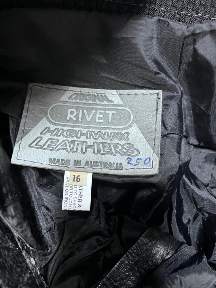 Pantaloni piele mărimea M PPI0081 5 Pantaloni piele mărimea M PPI0081 - imagine 5