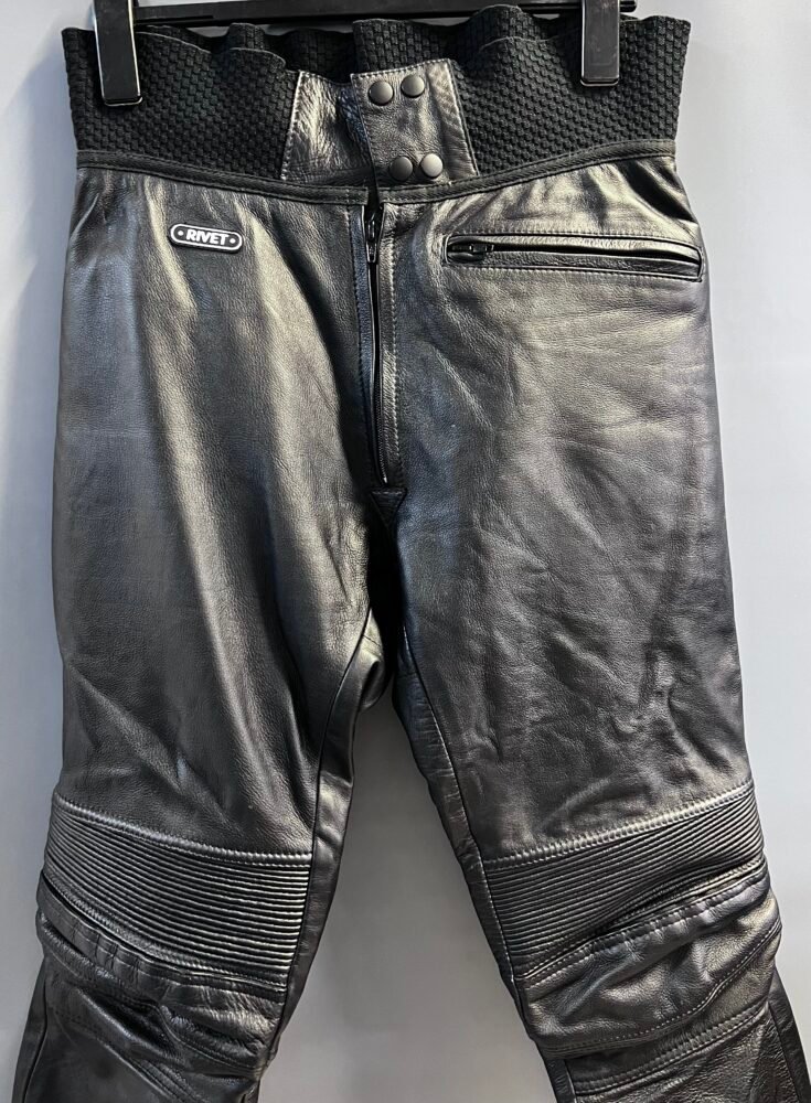 Pantaloni piele mărimea M PPI0082 3 Pantaloni piele mărimea M PPI0082 - imagine 3