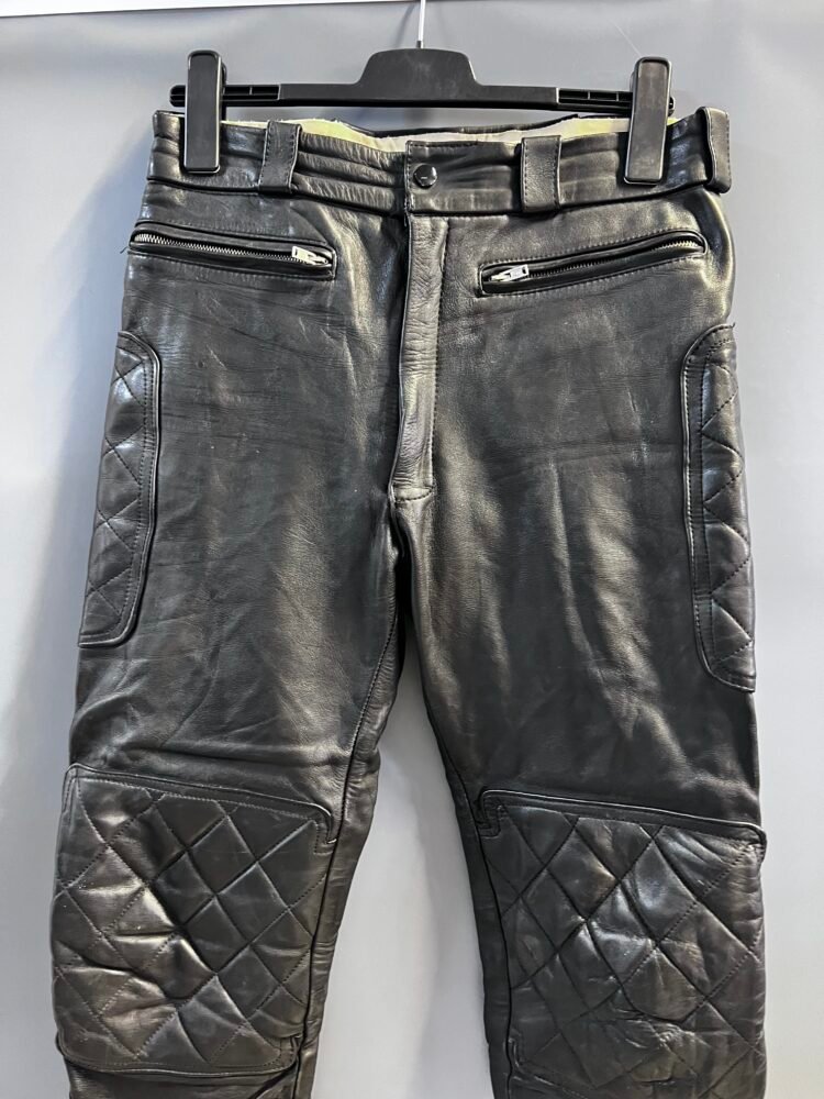 Pantaloni piele mărimea M PPI0084 3 Pantaloni piele mărimea M PPI0084 - imagine 3