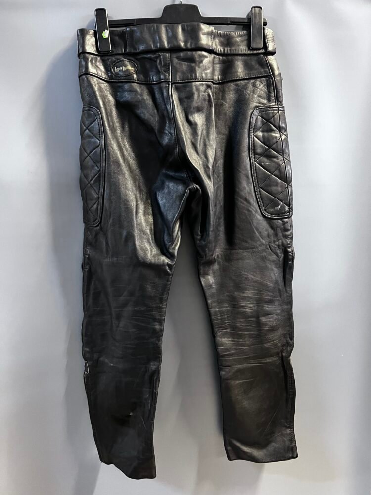 Pantaloni piele mărimea M PPI0084 4 Pantaloni piele mărimea M PPI0084 - imagine 4