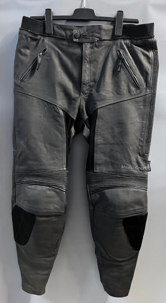 IMG_9591 Pantaloni piele mărimea -L PPI0087