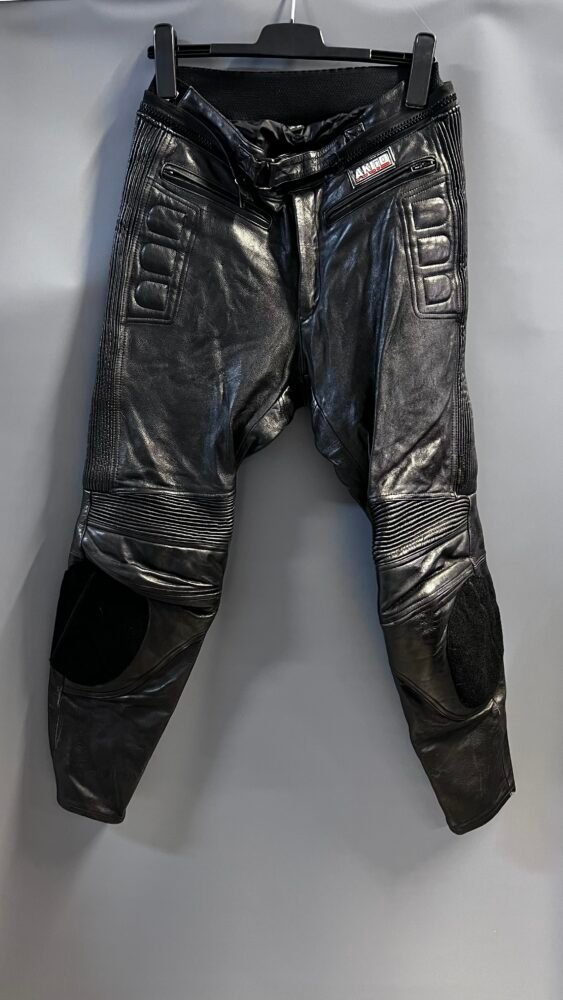 IMG_9683 Pantaloni piele mărimea 32 PPI0097