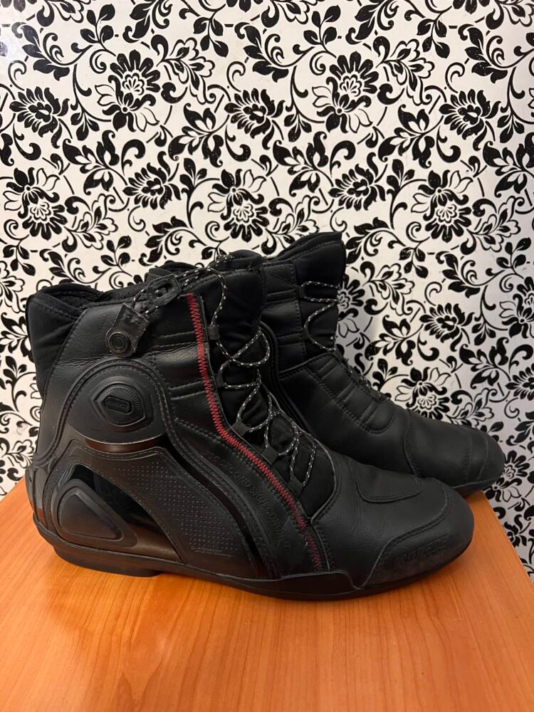 Ghete mărimea 46 GHE0011