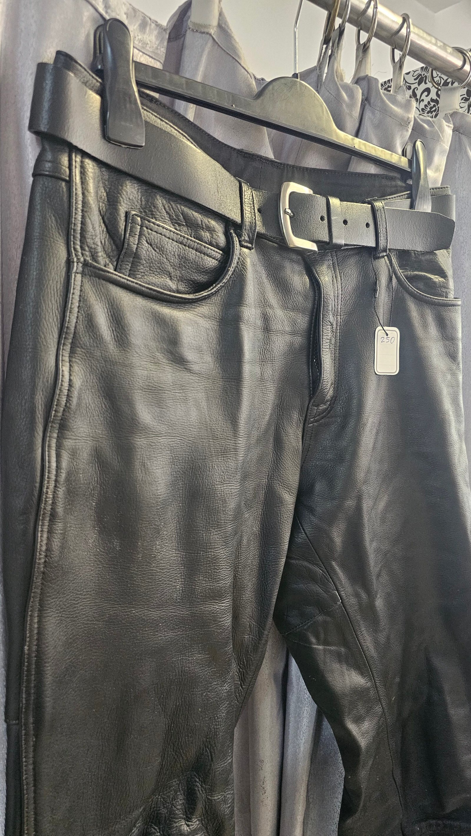 Pantaloni piele L PPI0109 2 Pantaloni piele L PPI0109 - imagine 2
