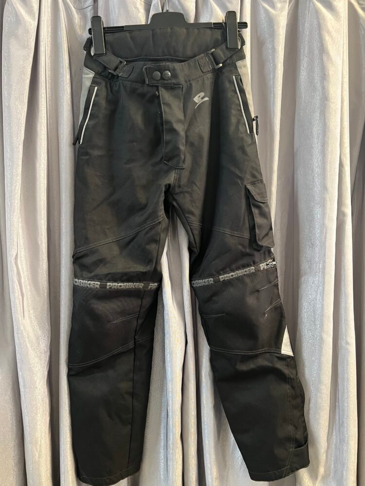 Pantaloni mărimea 164-XS PTE0122