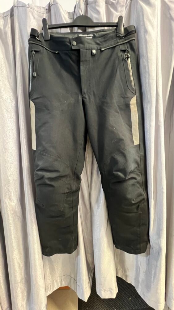 Pantaloni BMW mărimea 52 PTE0127 2 Pantaloni BMW mărimea 52 PTE0127 - imagine 2