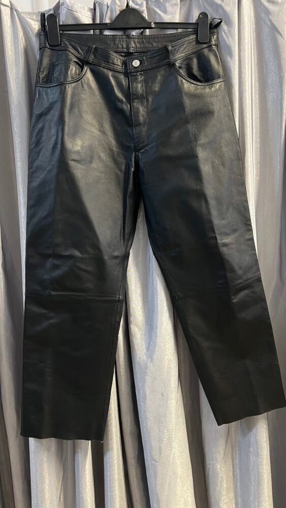 Pantaloni piele mărimea 52 PPI0100