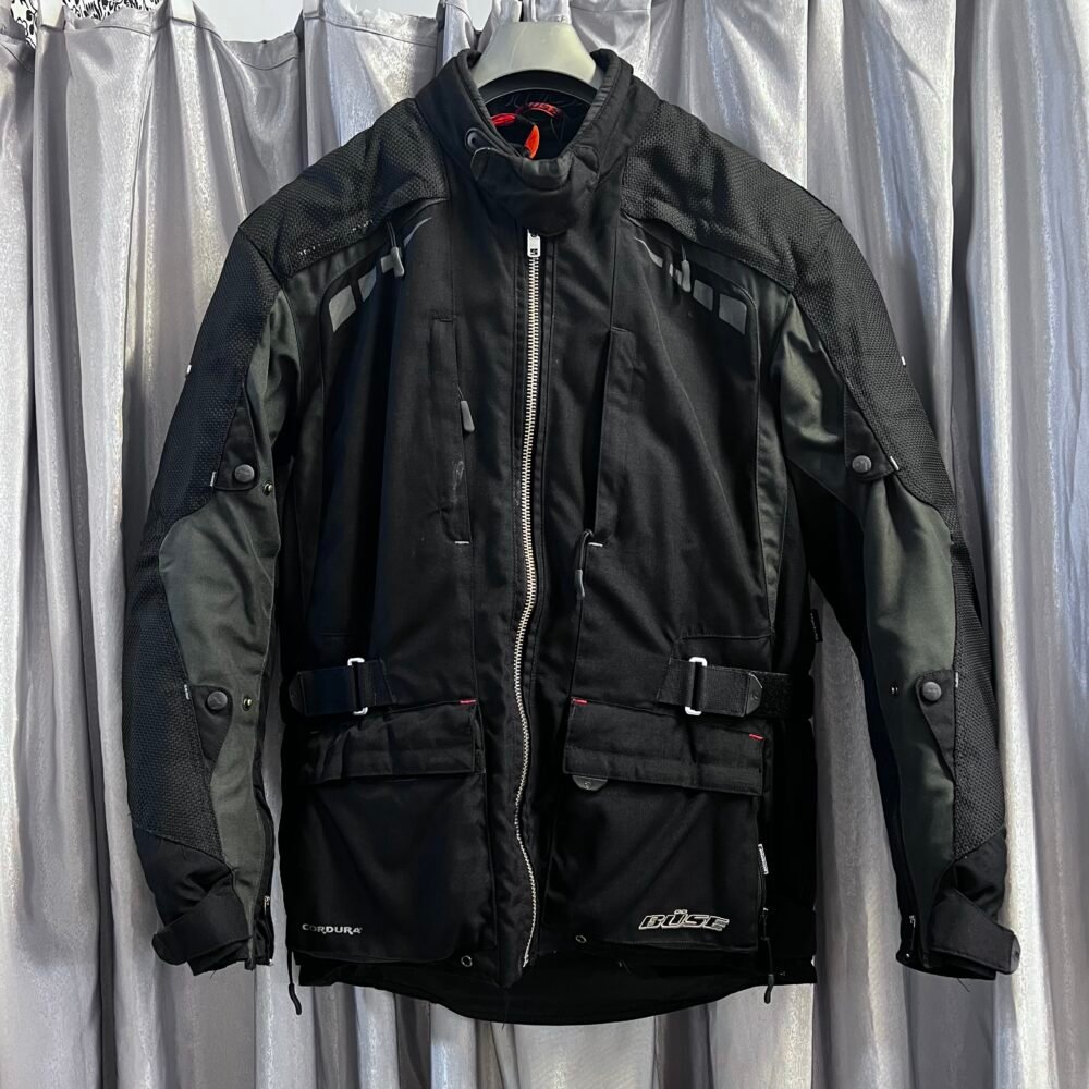 Geacă Buse mărimea 50-M GTE0171