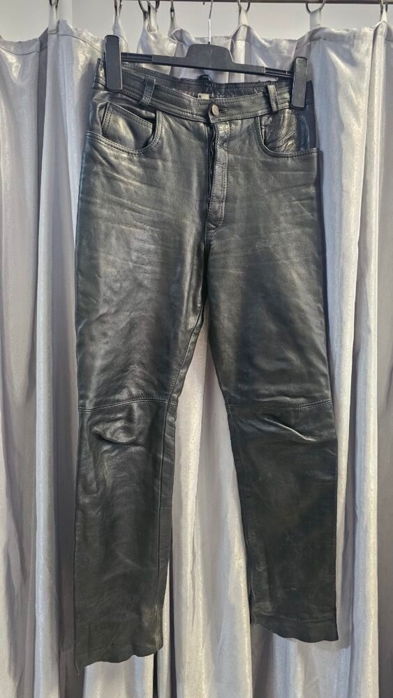 Pantaloni piele marime S-M PPI0123