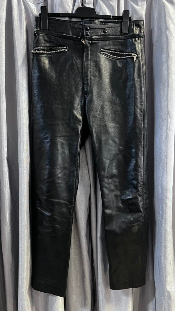 Pantaloni piele mărimea L PPI0131