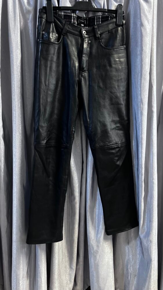 Pantaloni piele mărimea 48-M PPI0138