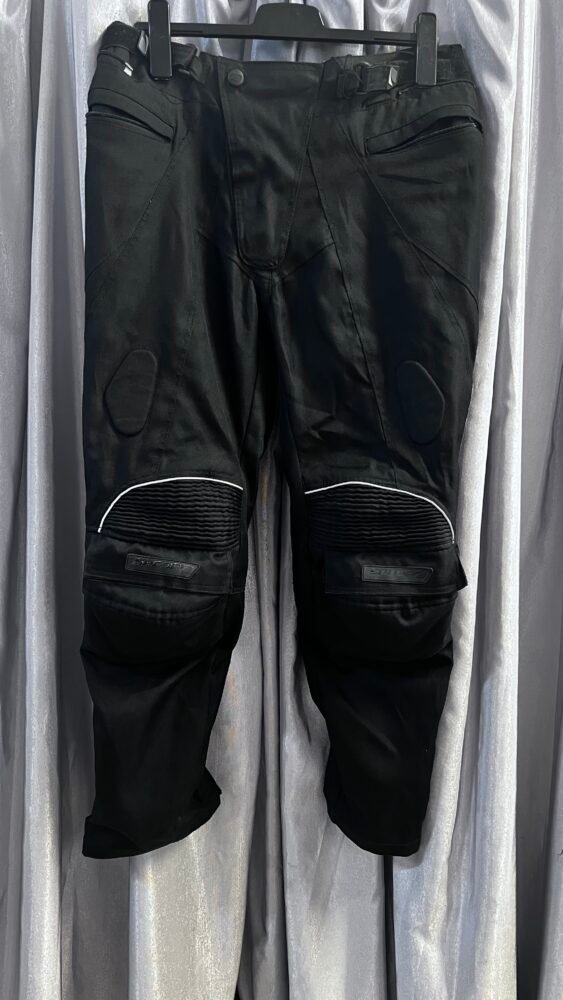 IMG_6036 Pantaloni mărimea M-L PTE0194