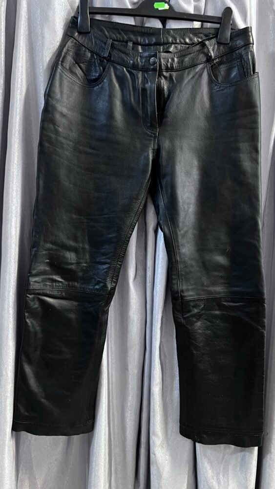 Pantaloni piele mărimea L PPI0160