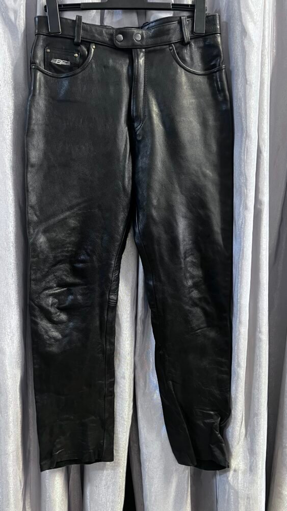 Pantaloni piele mărimea M PPI0167 2 Pantaloni piele mărimea M PPI0167 - imagine 2
