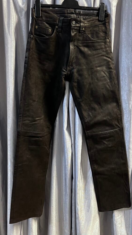 Pantaloni piele mărimea S-M PPI0176