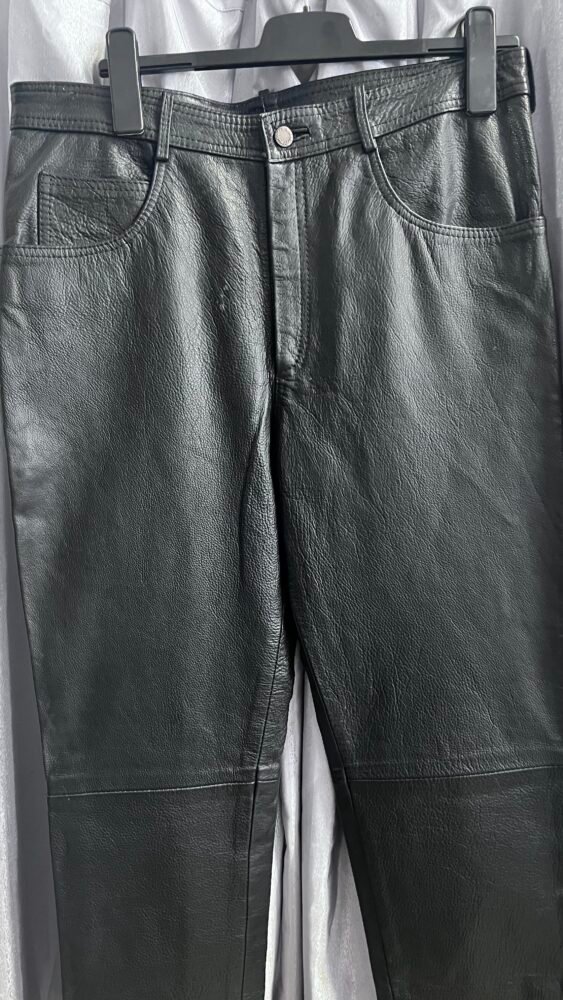 Pantaloni piele mărimea 36 PPI0210 2 Pantaloni piele mărimea 36 PPI0210 - imagine 2