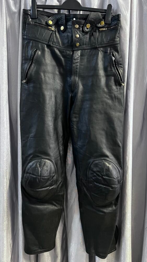 Pantaloni piele mărimea 52 PPI0217