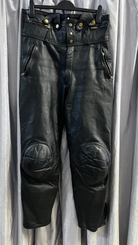 Pantaloni piele mărimea 52 PPI0217 3 Pantaloni piele mărimea 52 PPI0217 - imagine 3