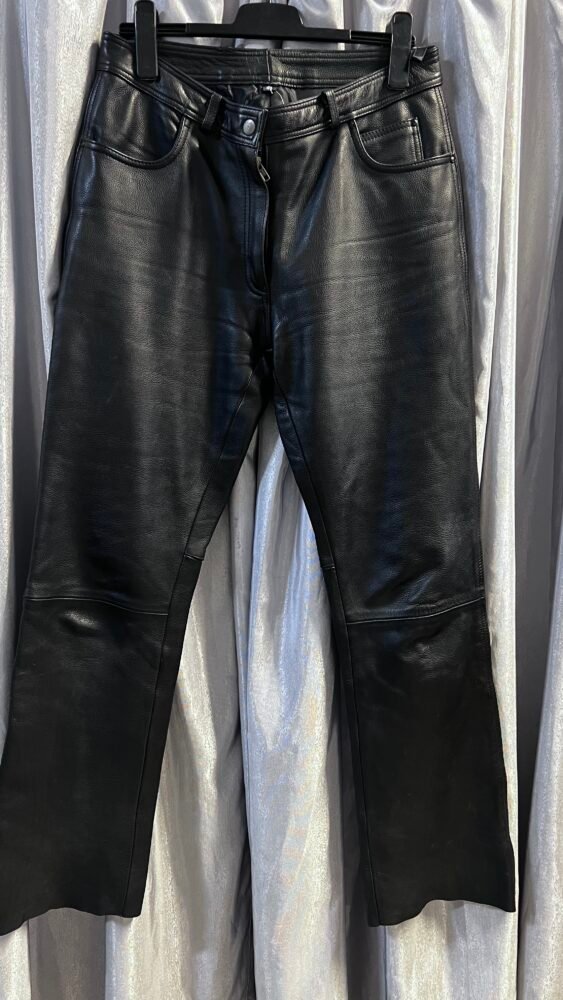 Pantaloni piele mărimea 44 PPI0226