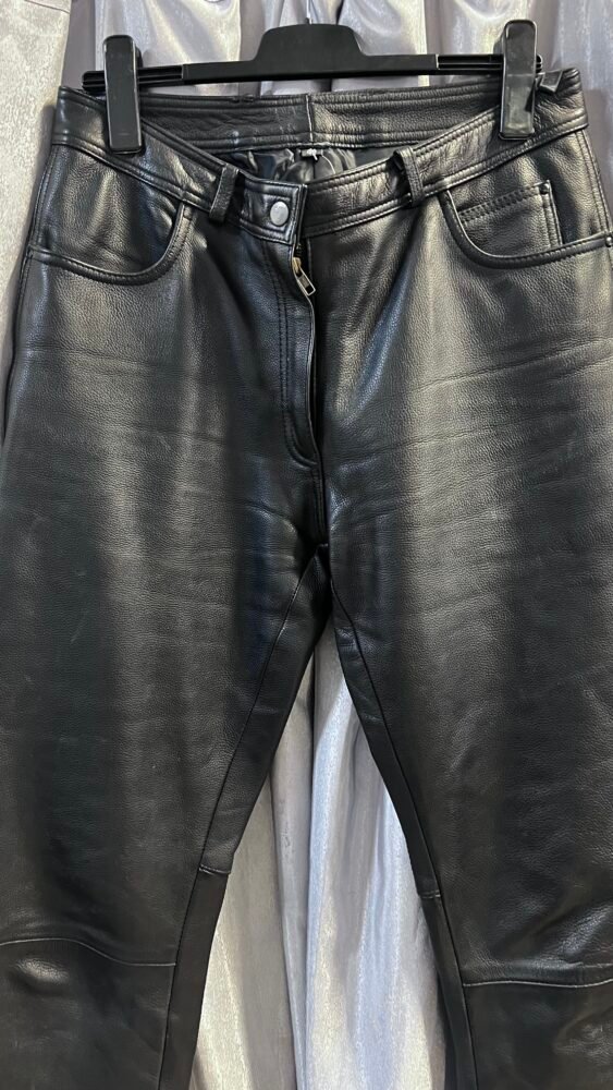 Pantaloni piele mărimea 44 PPI0226 4 Pantaloni piele mărimea 44 PPI0226 - imagine 4