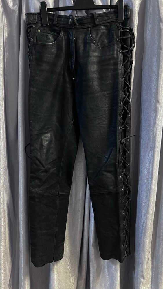 Pantaloni piele mărimea 38 PPI0228