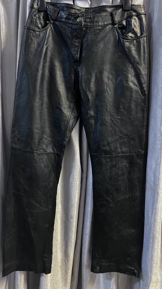 Pantaloni piele mărimea 44 PPI0227
