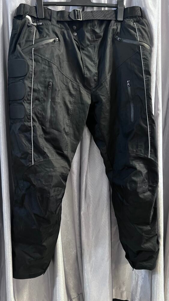 Pantaloni mărimea 44 XXL PTE0212