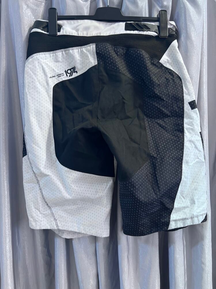 Pantaloni scurți cross enduro L PCE0037 3 Pantaloni scurți cross enduro L PCE0037 - imagine 3