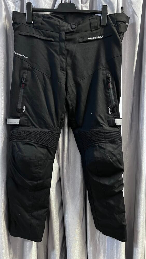 Pantaloni mărimea L PTE0221
