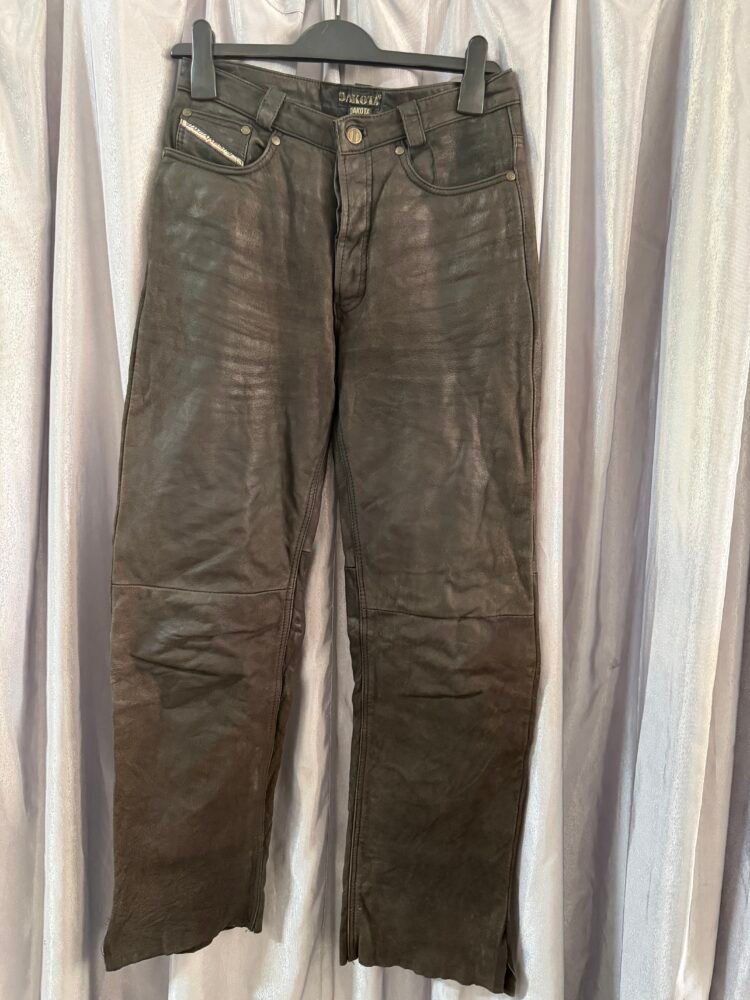 Pantaloni piele S-M PPI0267 2 Pantaloni piele S-M PPI0267 - imagine 2
