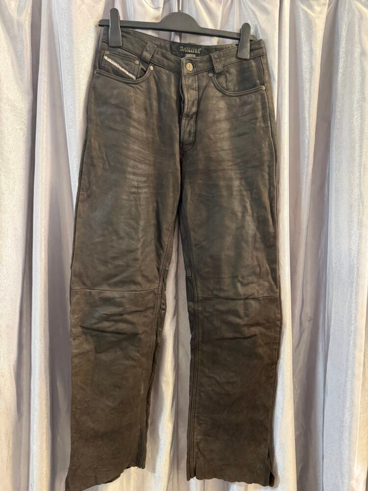Pantaloni piele S-M PPI0267 3 Pantaloni piele S-M PPI0267 - imagine 3